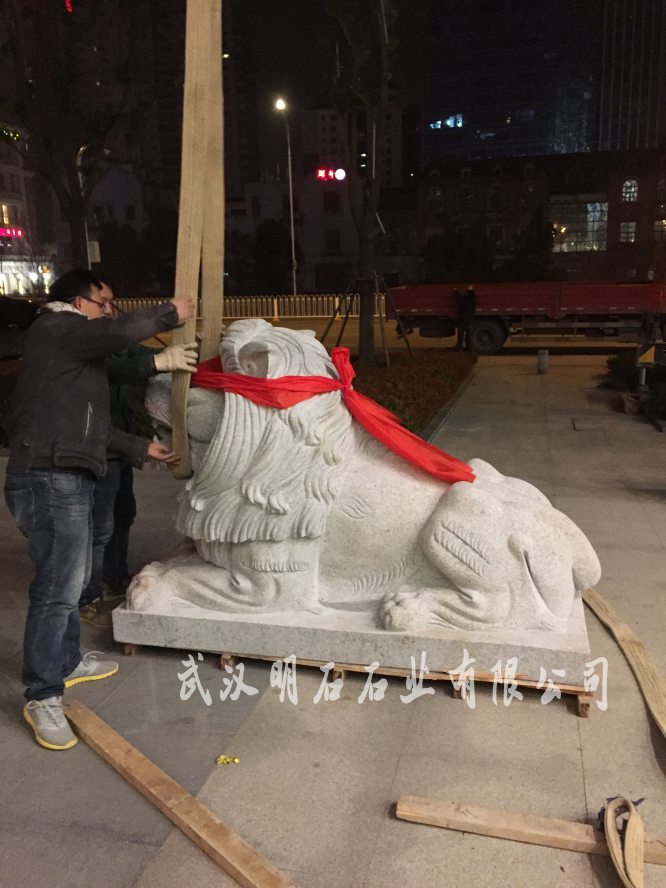 黄冈石狮子