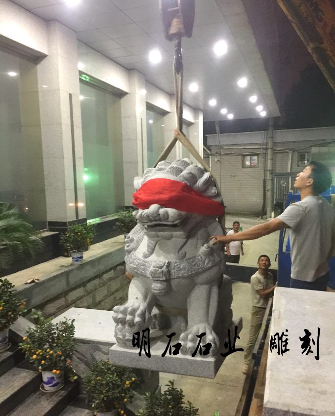 鄂州石雕狮子