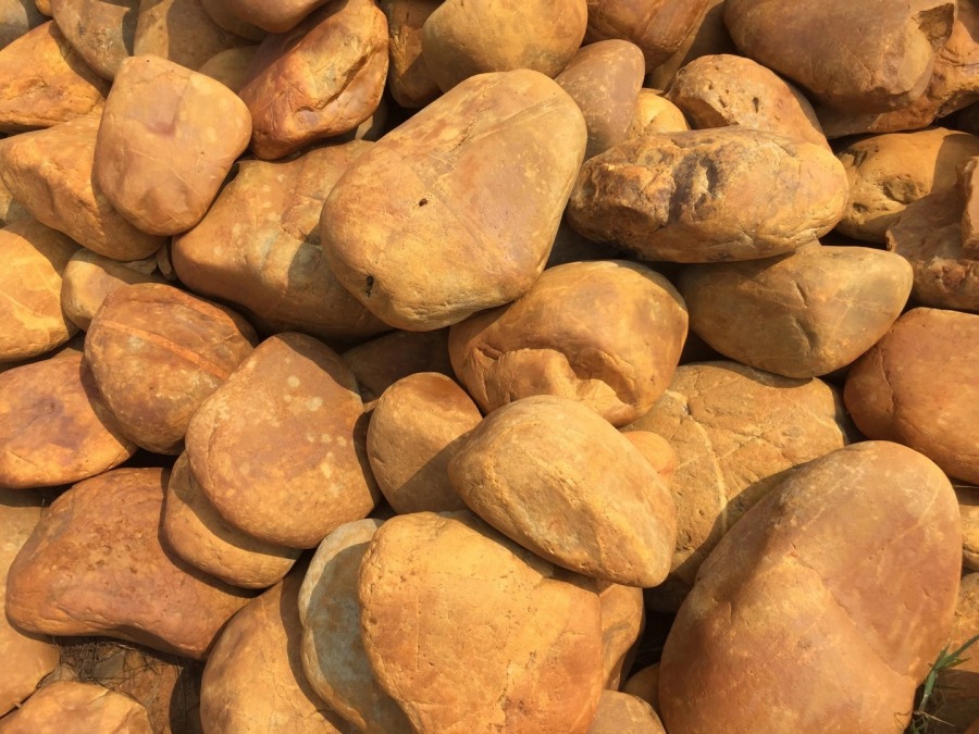 �人����ʯ